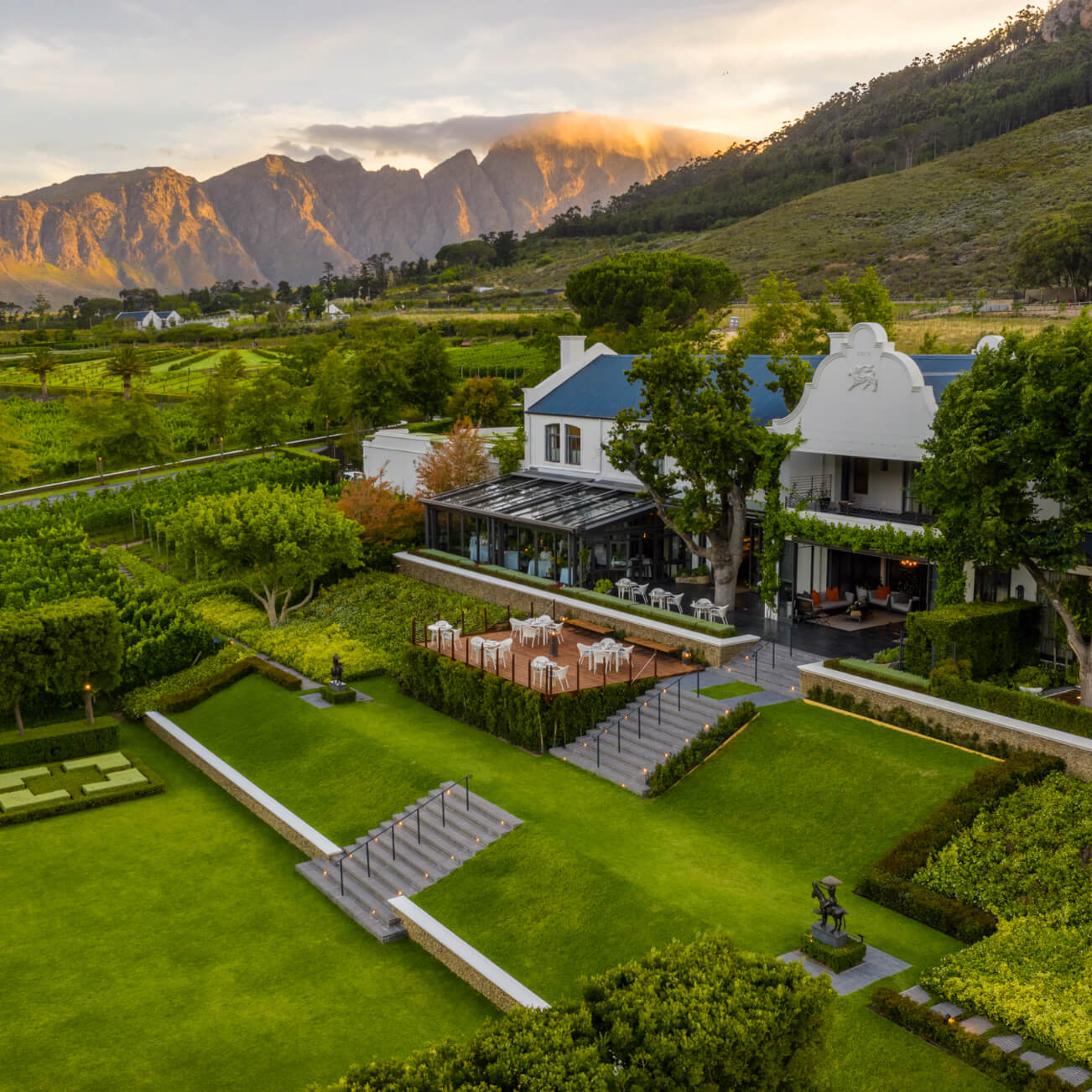 LEEU ESTATES